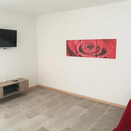 Due Rose Apartment